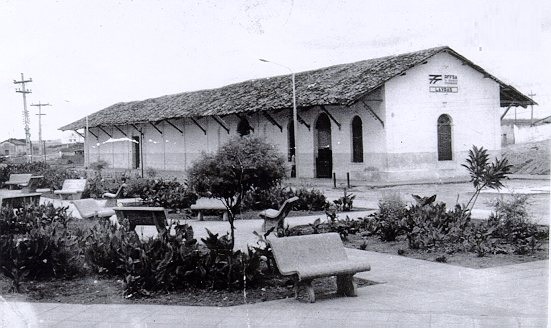 Estação Ferroviária de Lavras da Mangabeira.